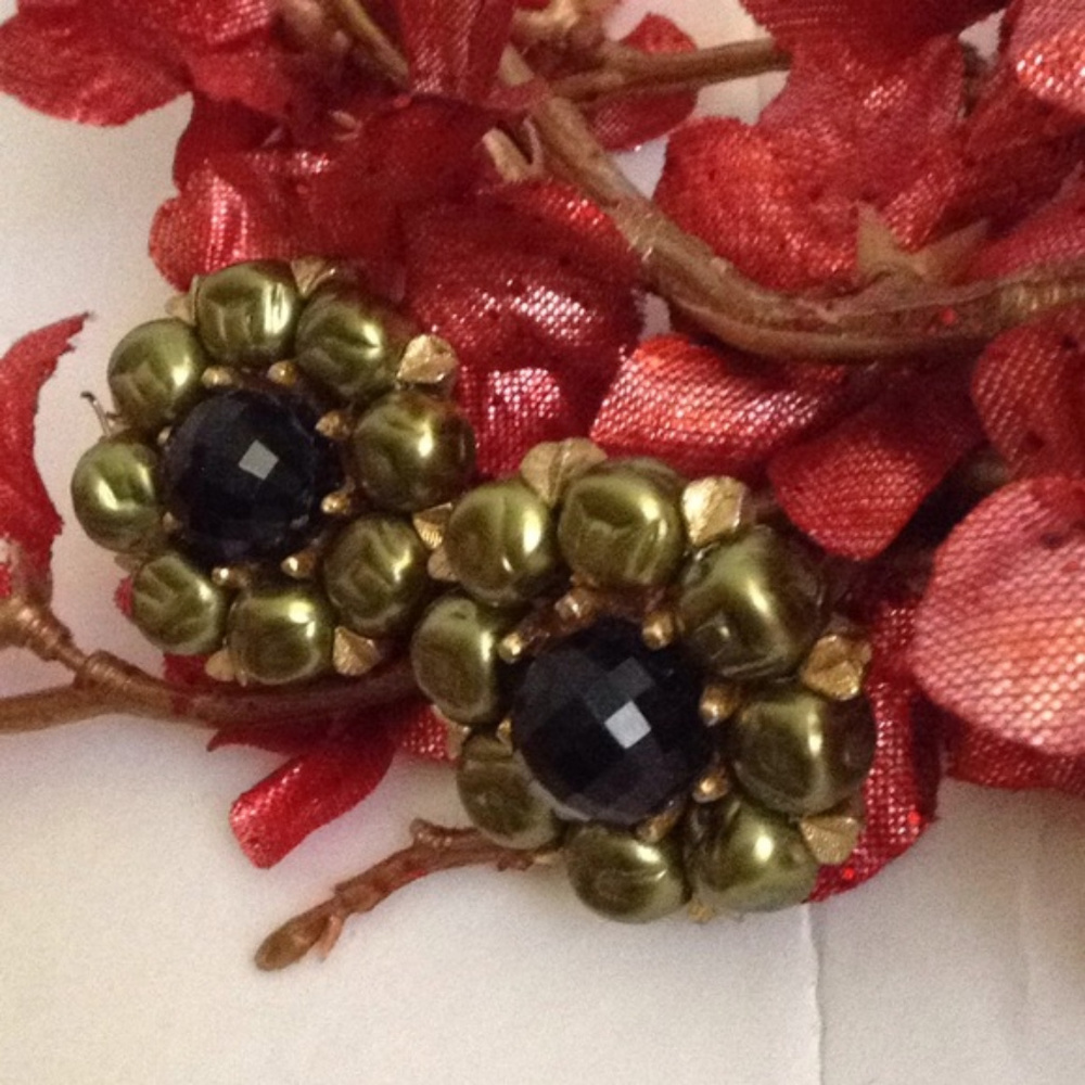 Vintage Seedlings Cluster Earrings -Clip On